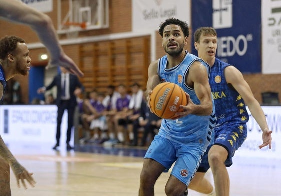 Alec Wintering, en el partido frente al Oviedo del pasado viernes en el Pumarín.