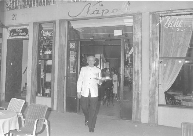 Café Napoli. Julio de 1989.