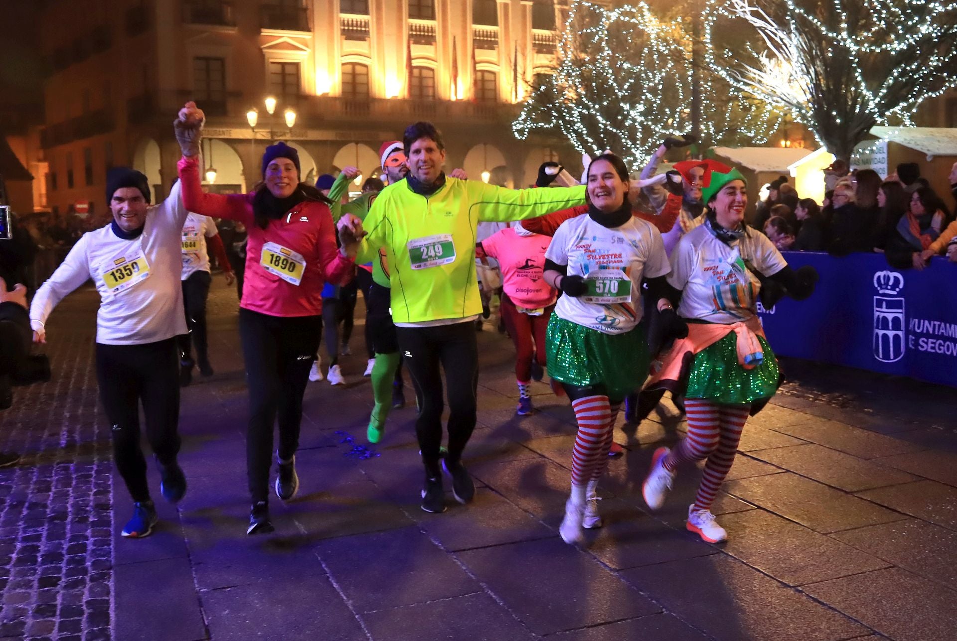 Fotografías de la San Silvestre de Segovia (1 de 3)