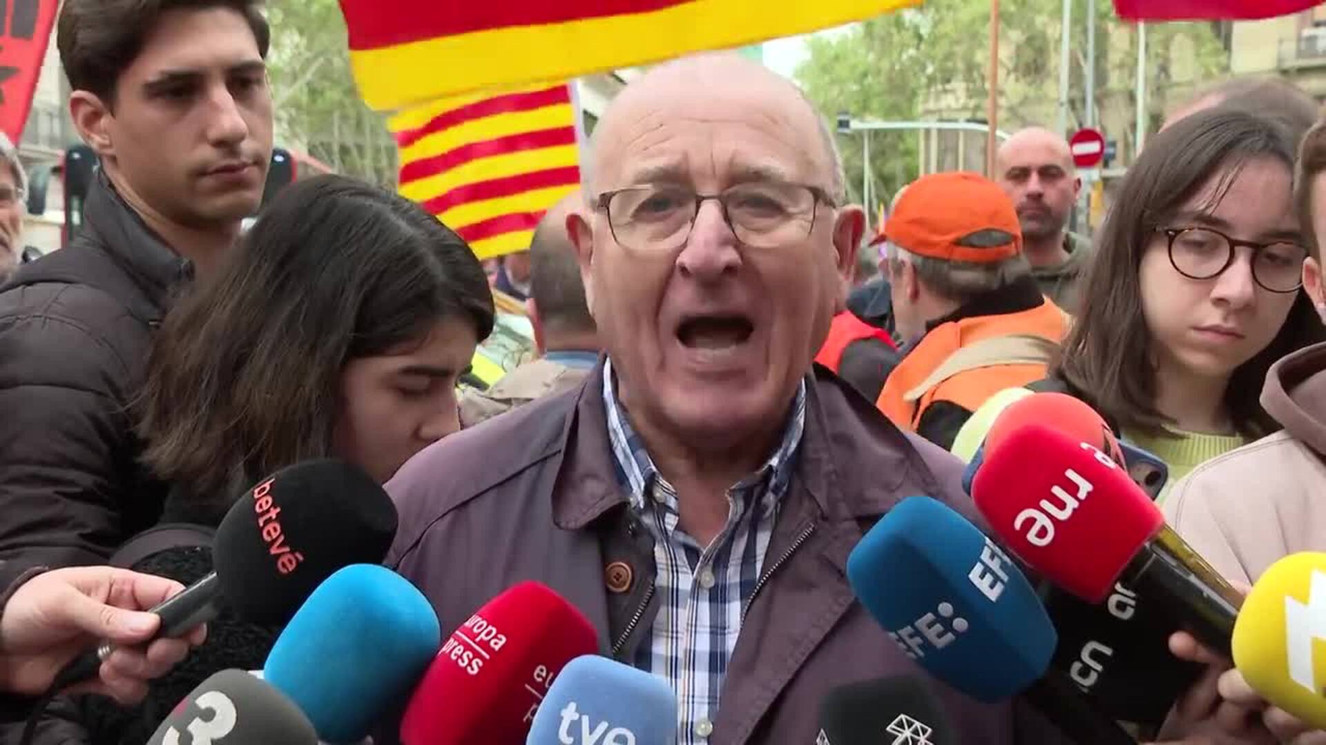 2.500 manifestantes salen a la calle contra la privatización de la sanidad en Barcelona