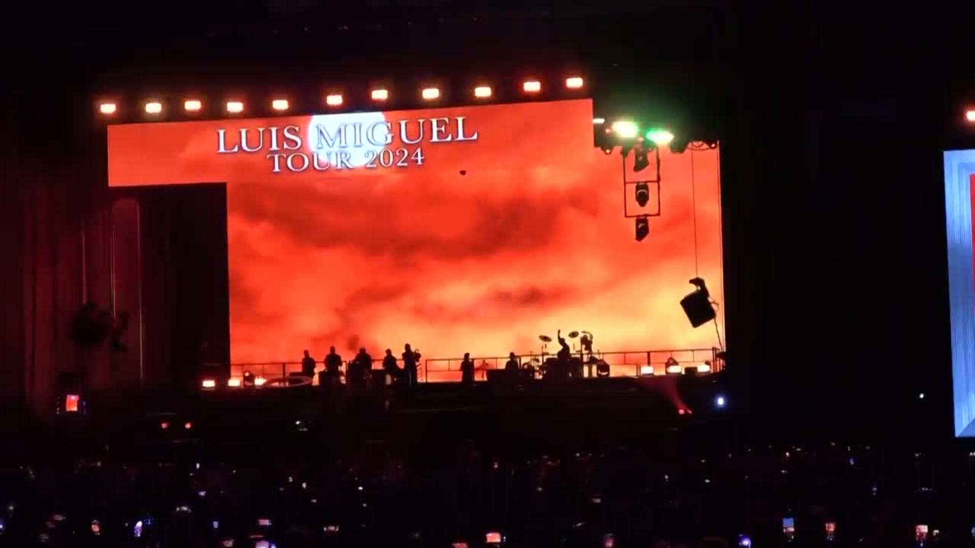 Luis Miguel se deja querer en Valencia con un espectáculo insuperable