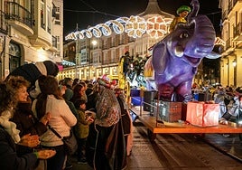 Una de las carrozas de la cabalgata del año pasado por la Calle Mayor.