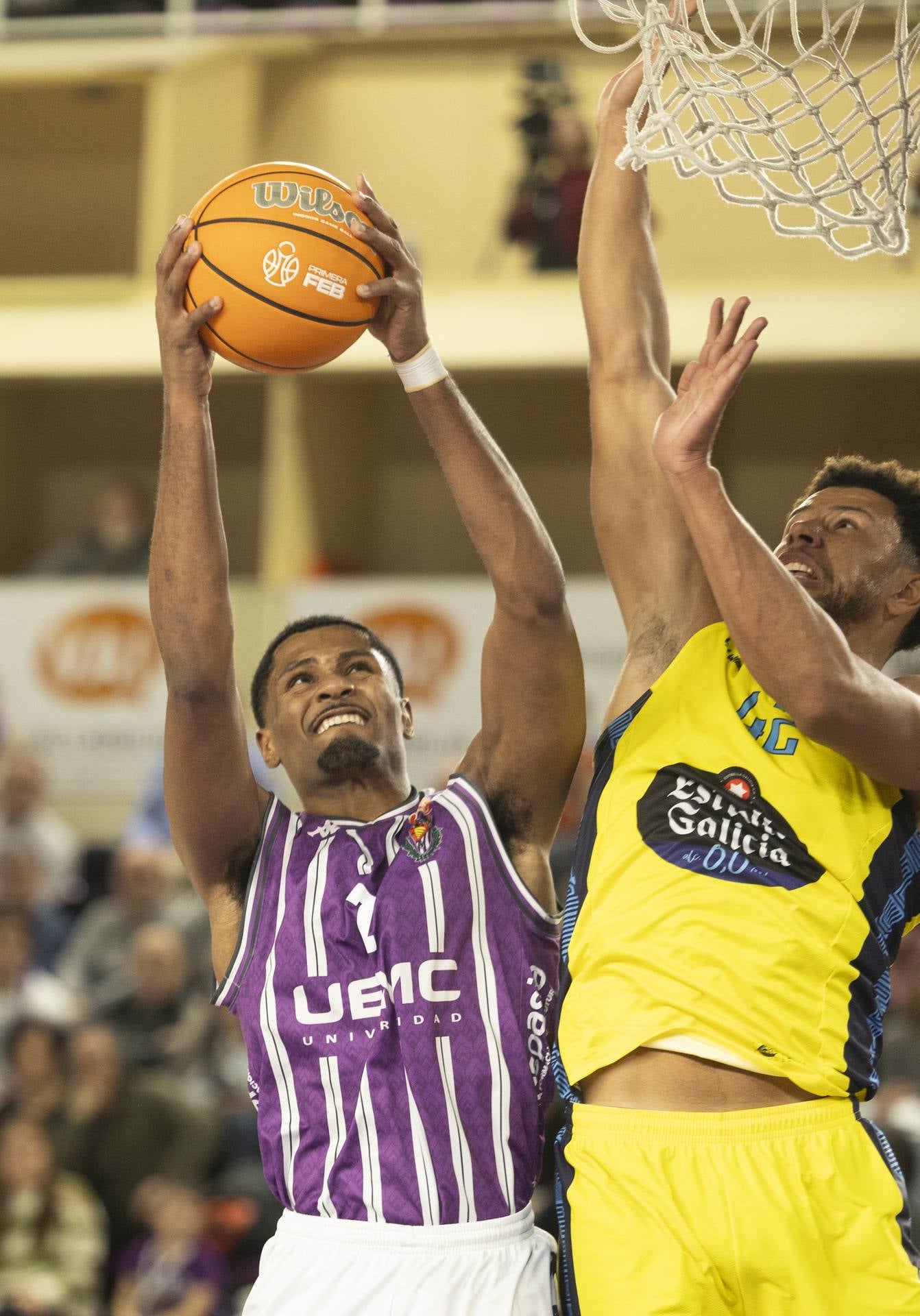 El RV Baloncesto se queda a segundos de la victoria ante Ourense