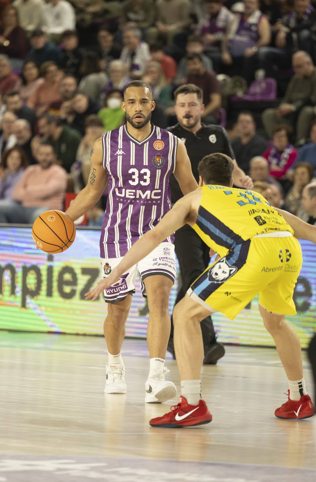 El RV Baloncesto se queda a segundos de la victoria ante Ourense