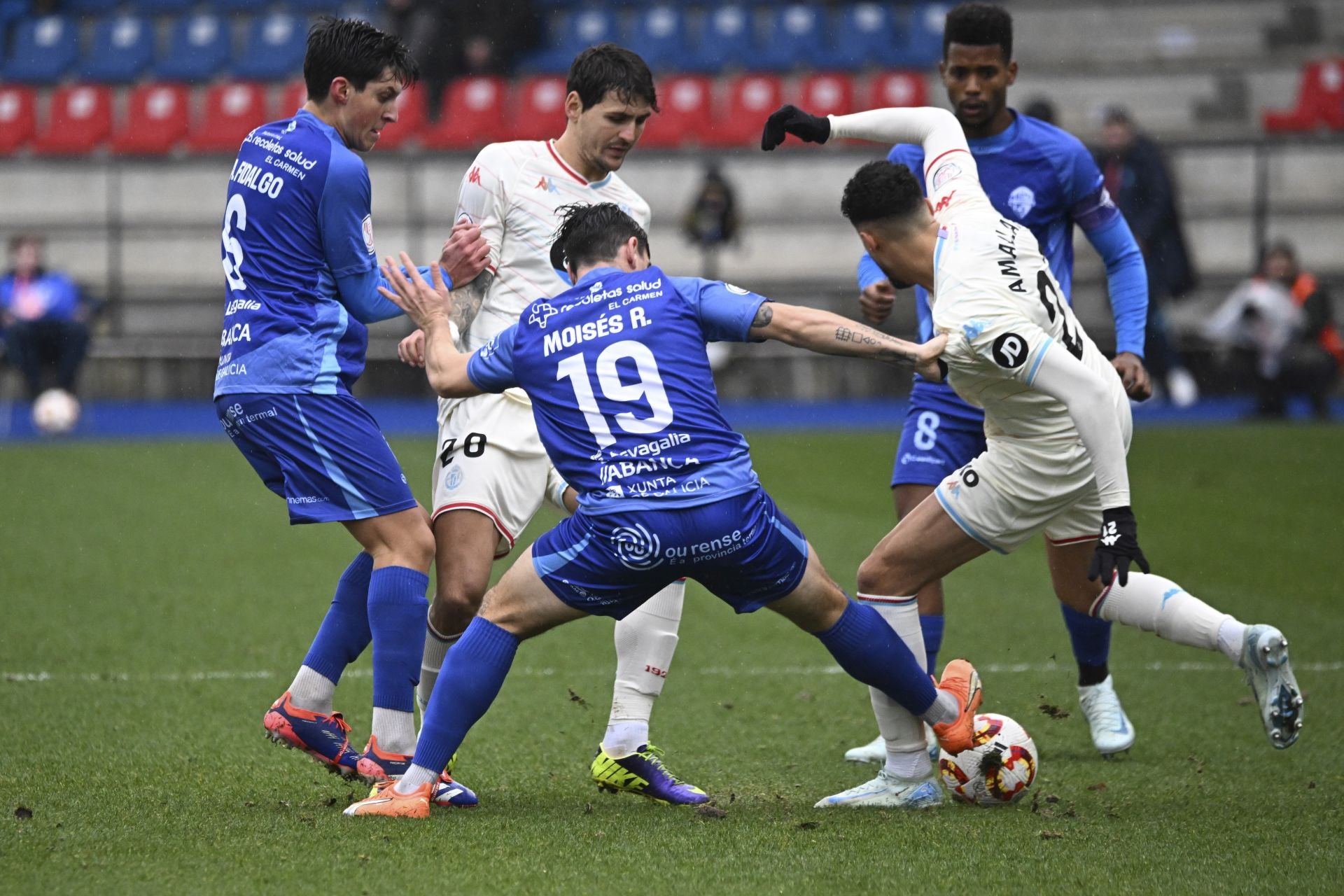 La eliminación del Real Valladolid en Ourense, en imágenes