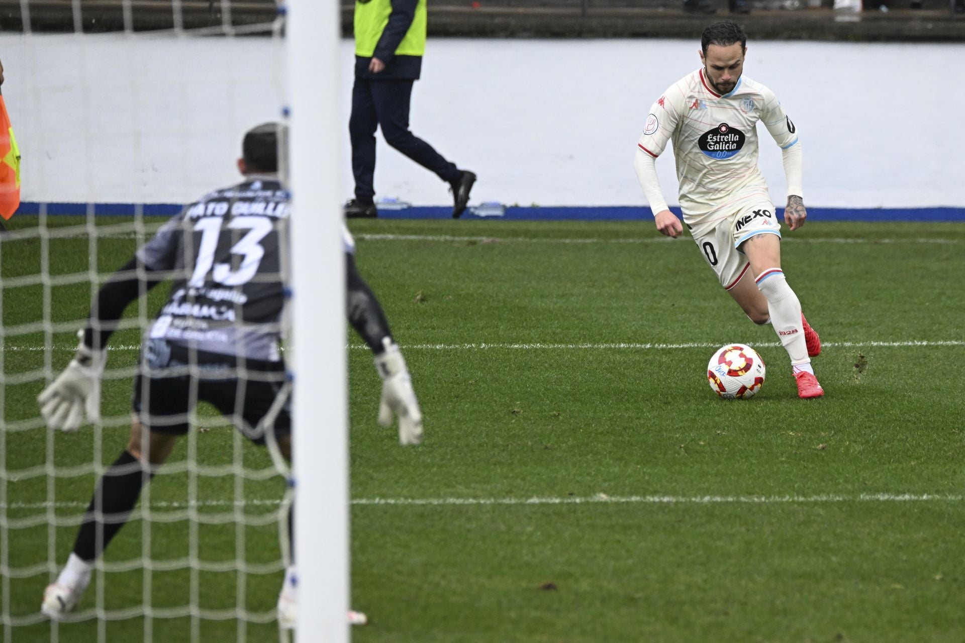 La eliminación del Real Valladolid en Ourense, en imágenes