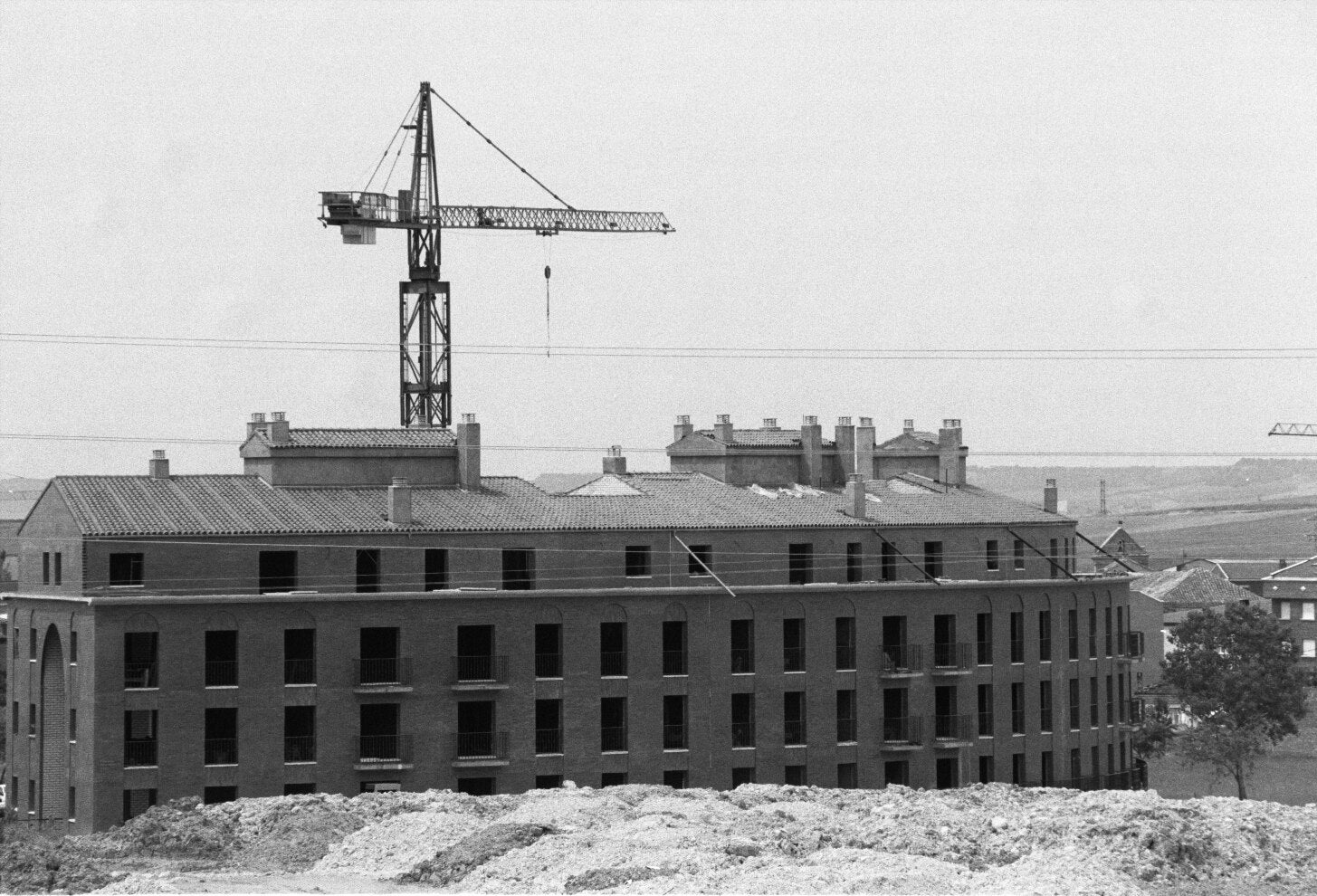 Construcción de viviendas de obra pública. Mayo de 1997.