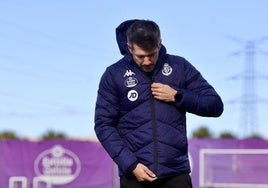 Paulo Pezzolano, durante su etapa como entrenador del Real Valladolid.