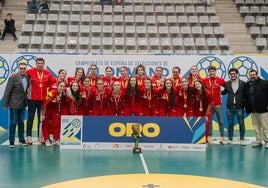 Las juveniles, oro tras ganar a Aragón en la final.