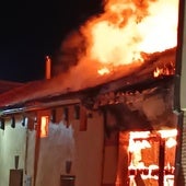 Un fiero incendio amenaza la casa dedicada al fundador de whisky DYC