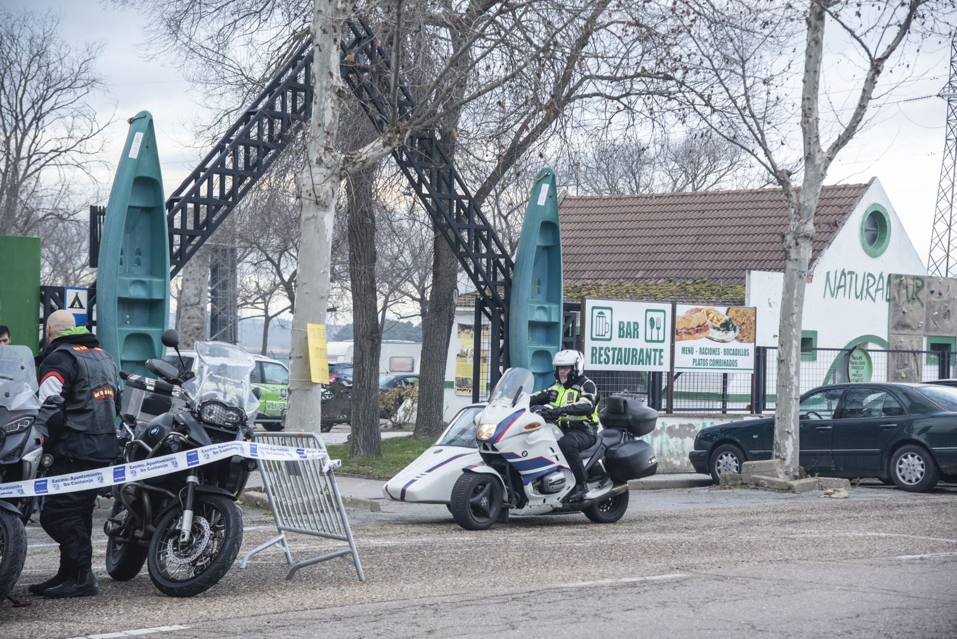 Fotos de um comício de motociclistas em Cantalejo