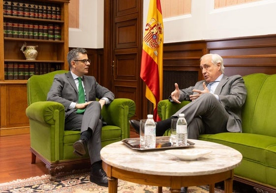 Félix Bolaños en conversaciones con José Luis Concepción