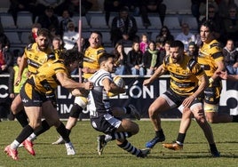 Una acción del último partido del Chami ante Recoletas Burgos.