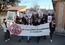 Protesta en Pinarejos contra la futura instalación de una plata de biometano