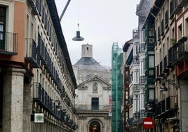 Instalación de la linterna de la cúpula de la Vera Cruz.