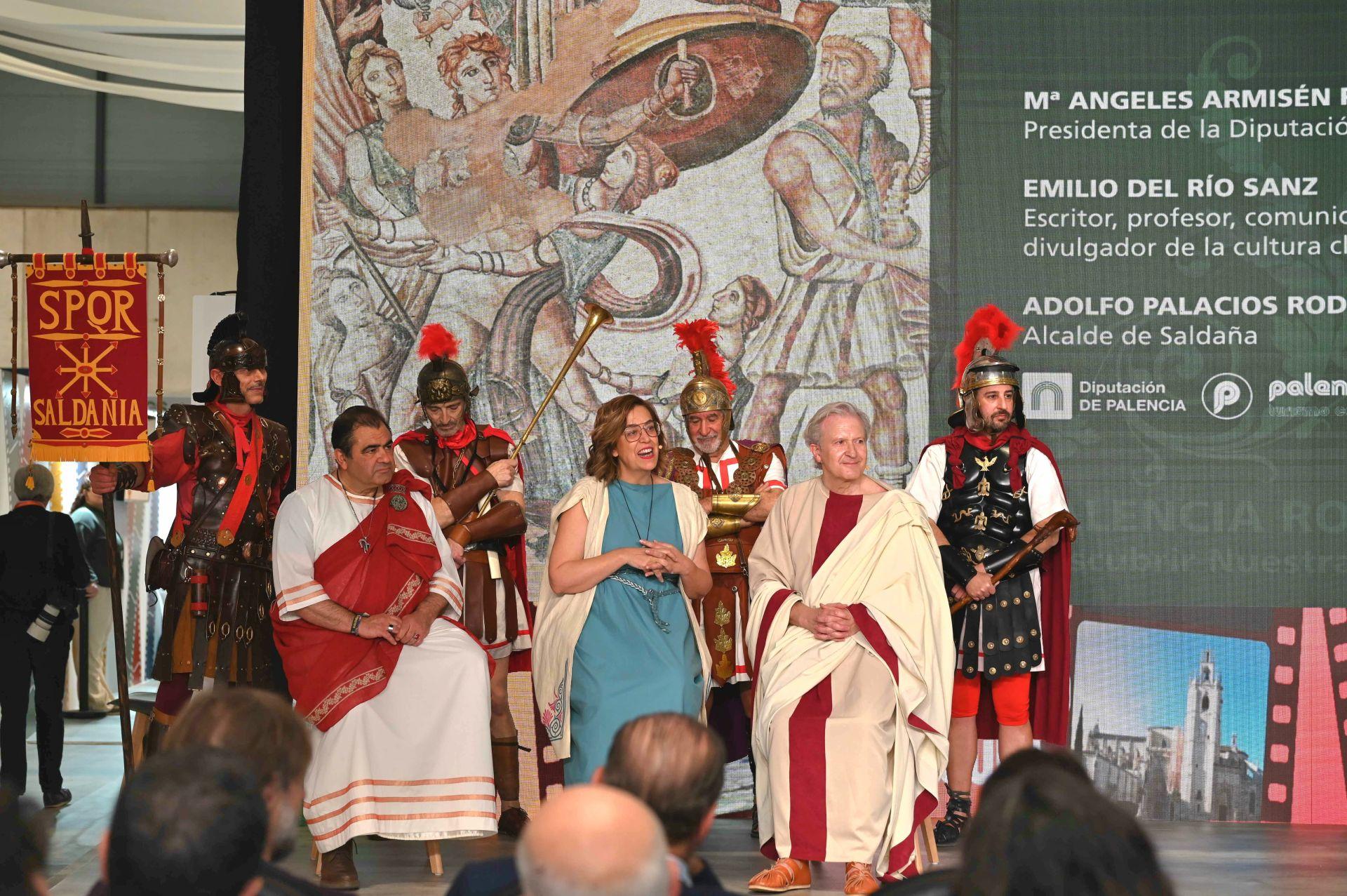 Don Felipe y Doña Letizia se asoman a Palencia