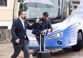 Imágenes de la llegada de los jugadores del Real Madrid a Valladolid