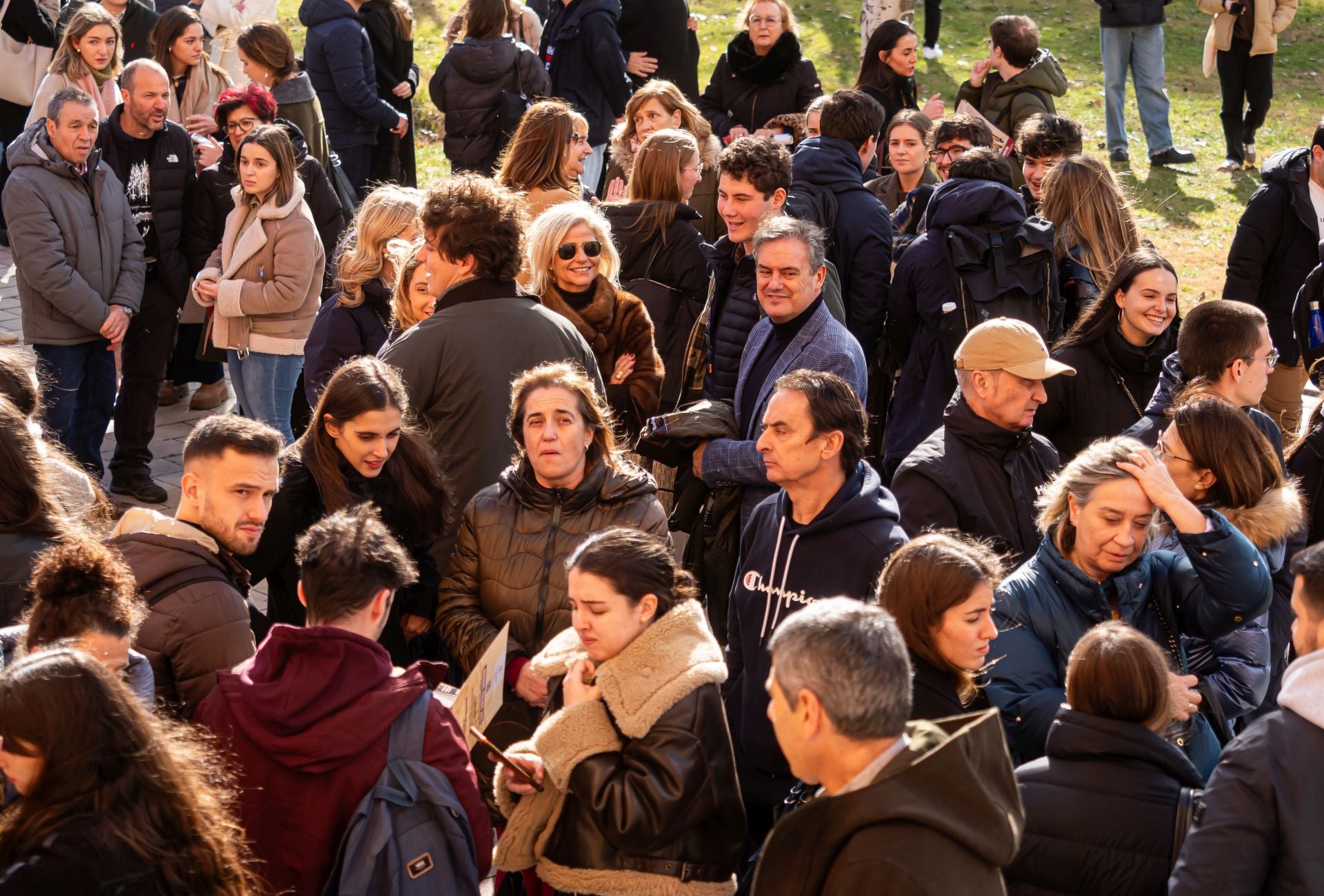 Los futuros médicos se examinan en busca de una plaza en la Sanidad pública