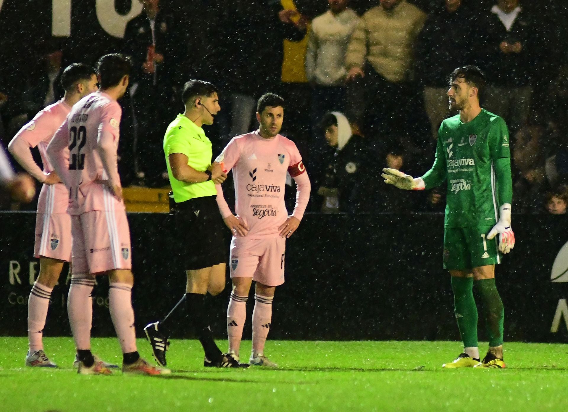 Fotos de la derrota de la Segoviana en Irún