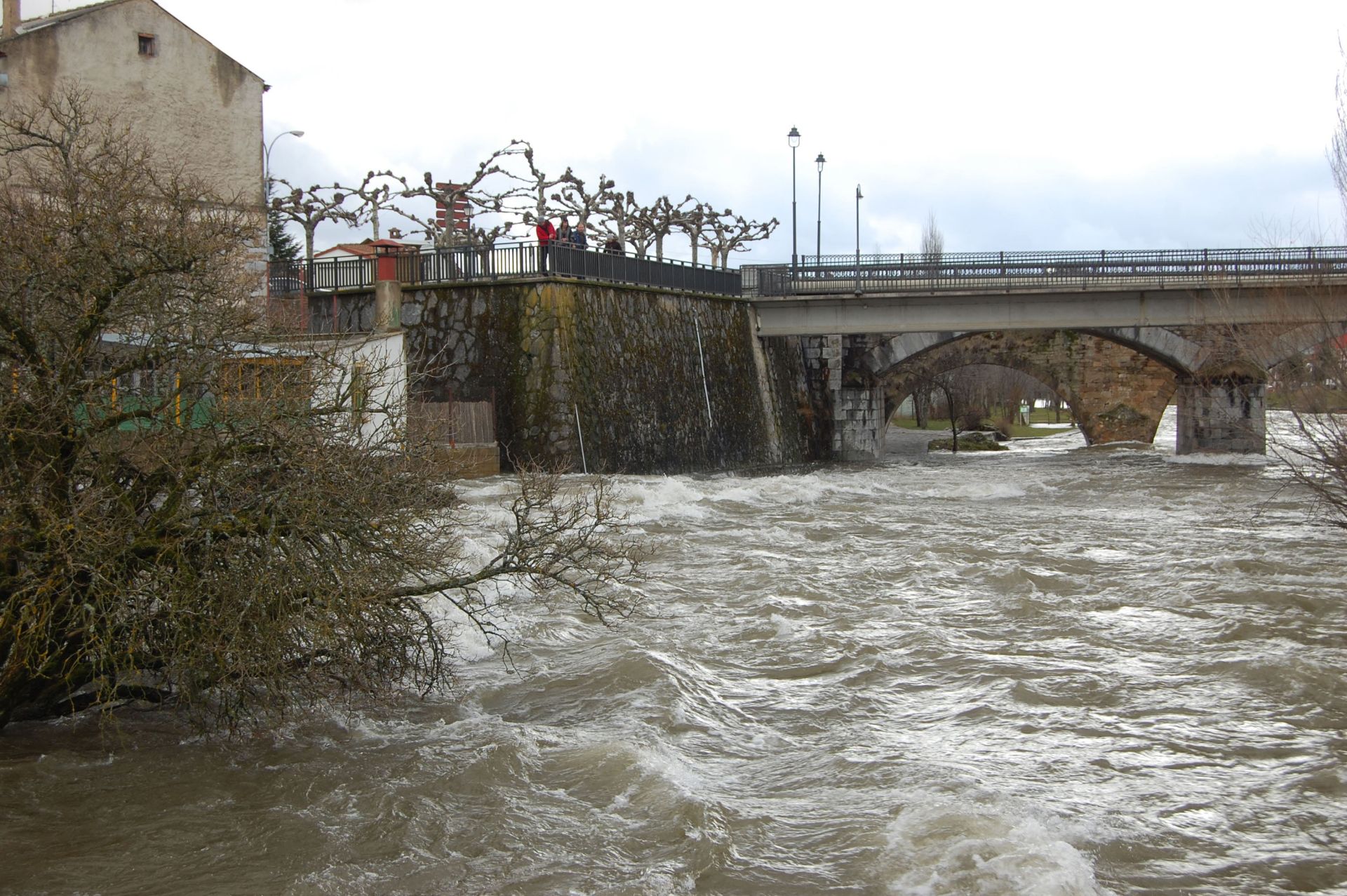 La CHD alerta del riesgo de crecidas en varios ríos del norte de Palencia