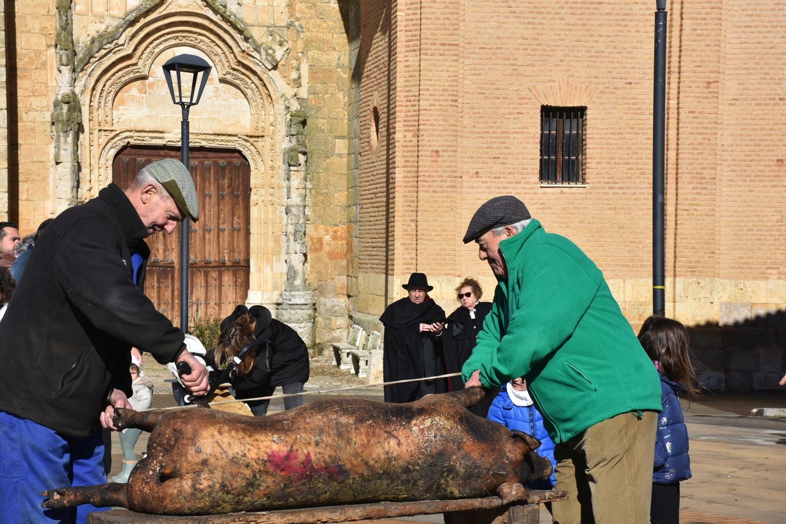 El invierno es motivo de fiesta en Becerril de Campos