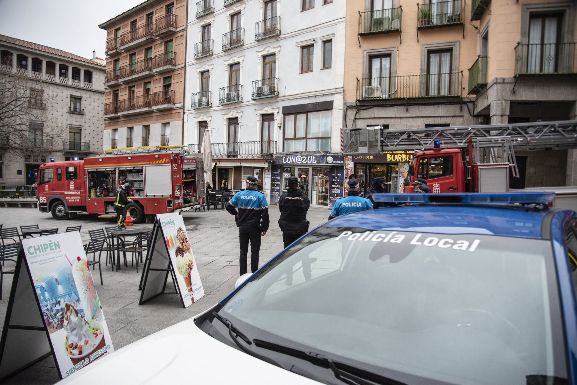 Fotos del incendio en un restaurante del centro de Segovia