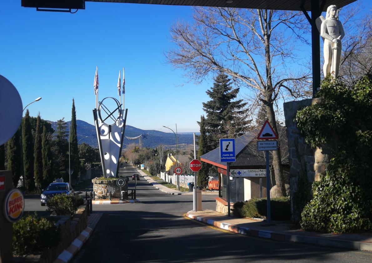 Acceso a Los Ángeles de San Rafael.