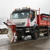 La nieve de 'Ivo' comienza a causar estragos en la carreteras de León y ya obliga al uso de cadenas