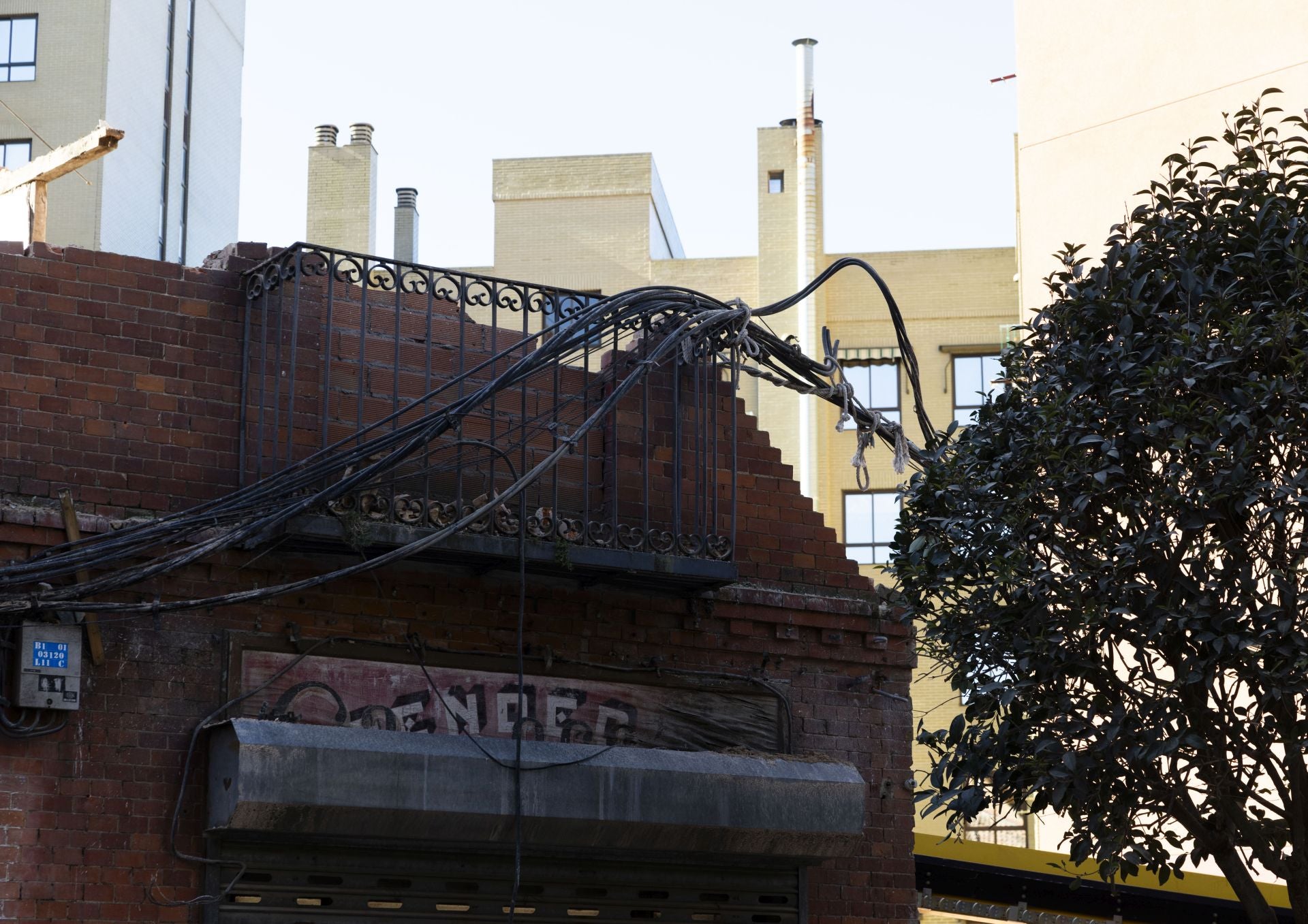 Las imágenes del derribo del edificio en San Nicolás