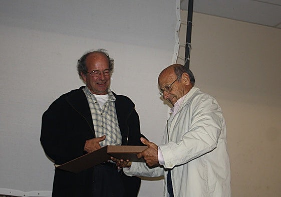 Fernando López, a la izquierda, en un acto en Villagarcía de Campos