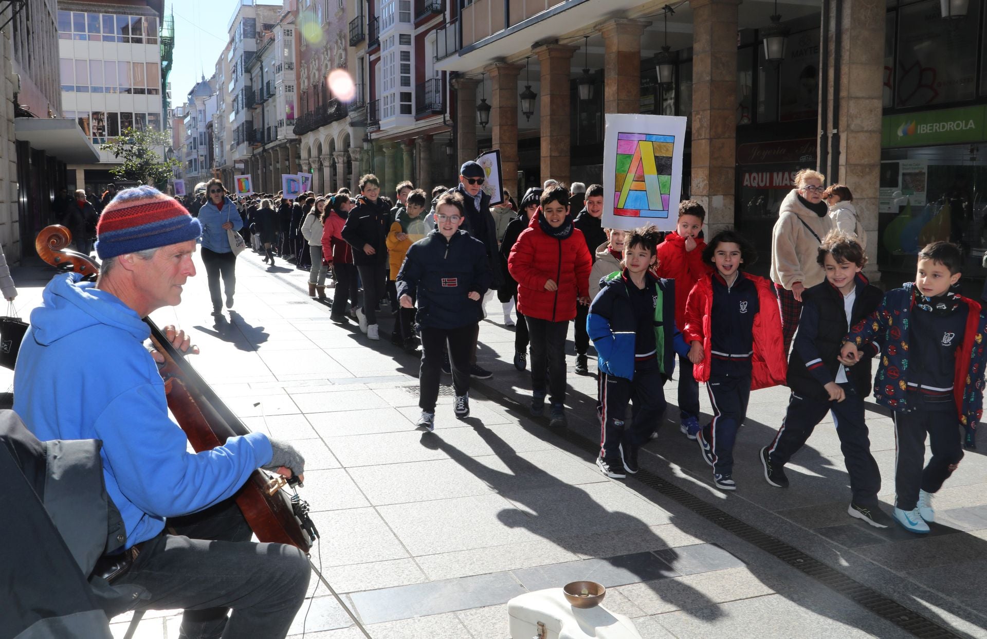 Los alumnos de Palencia claman por la paz