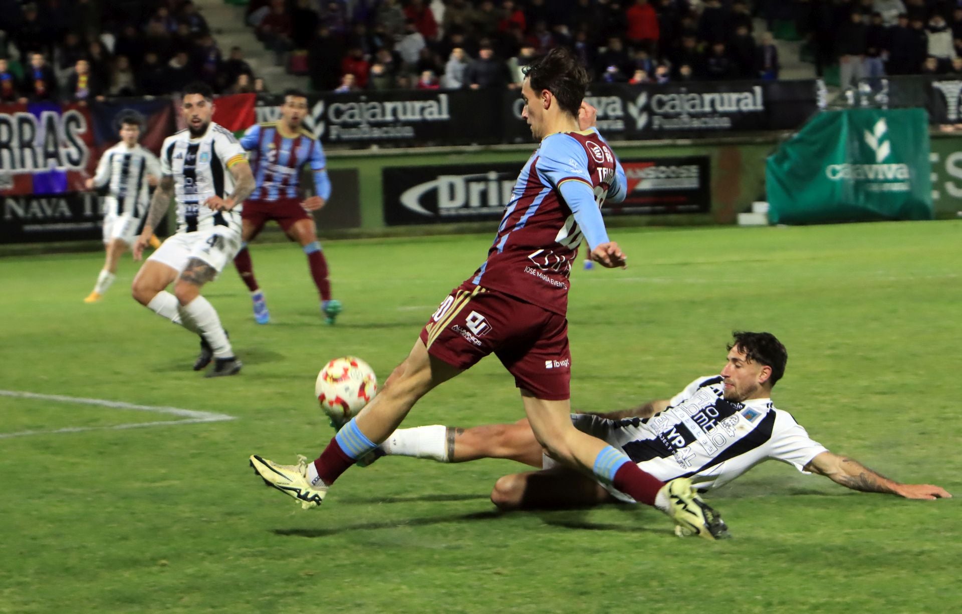 Fotos de la derrota de la Segoviana ante el Tarazona