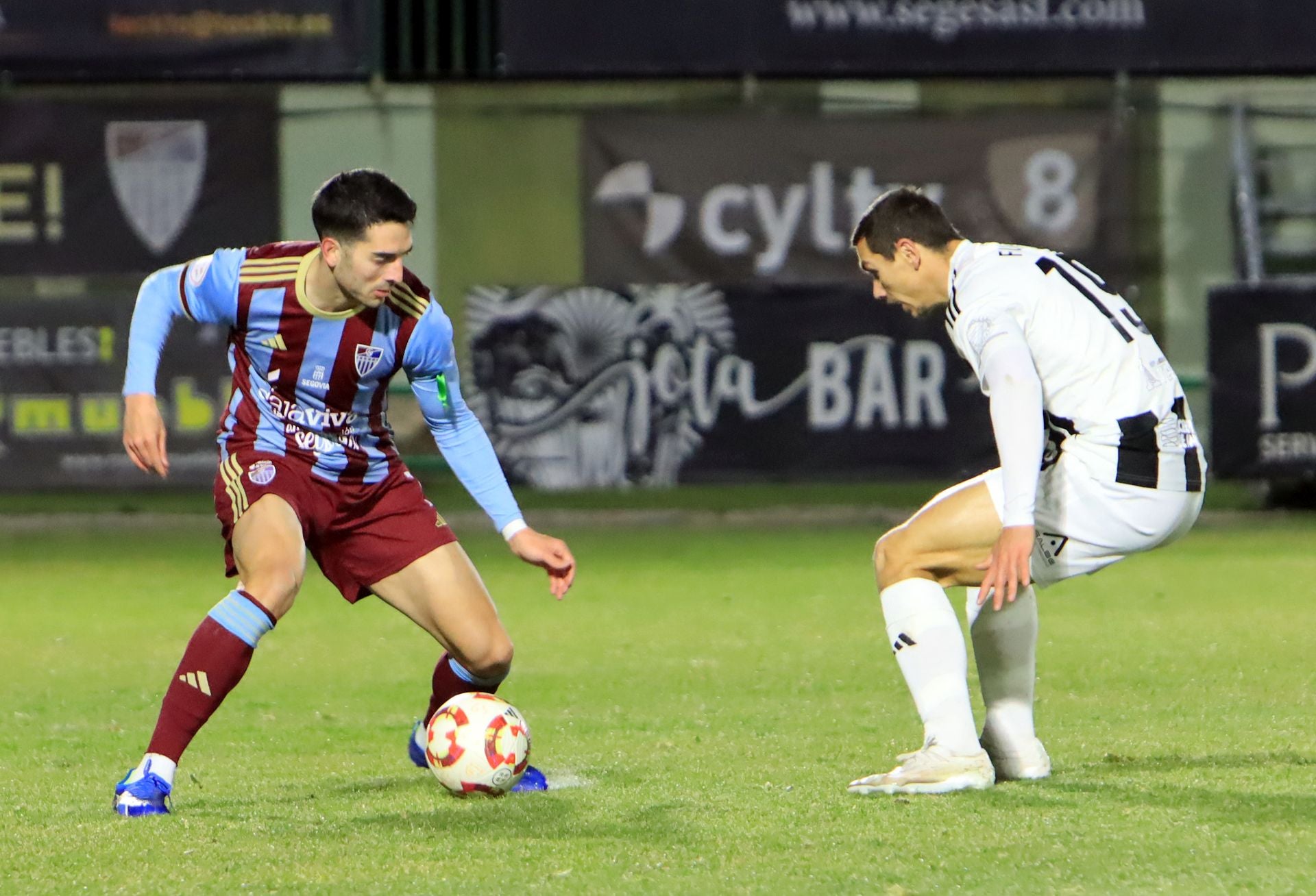 Fotos de la derrota de la Segoviana ante el Tarazona