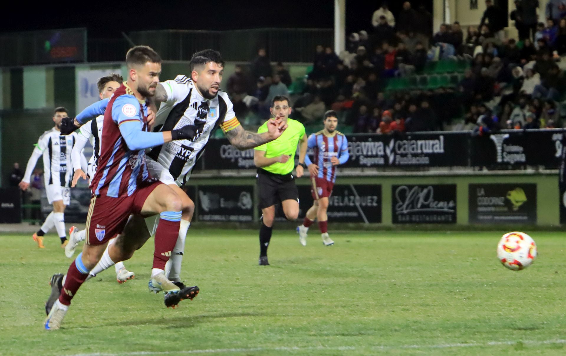 Fotos de la derrota de la Segoviana ante el Tarazona