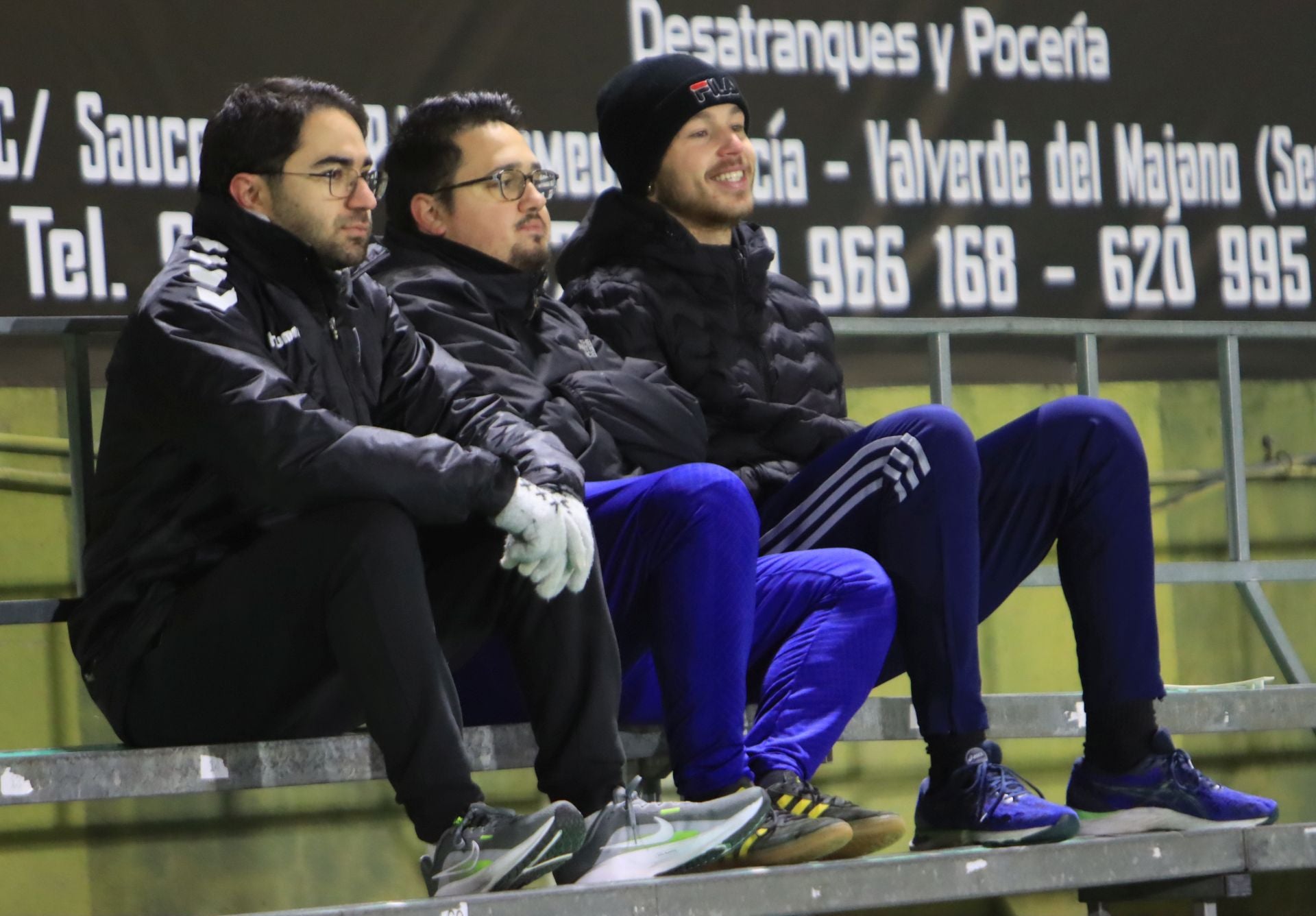 Búscate en las gradas de La Albuera durante el Segoviana vs Tarazona