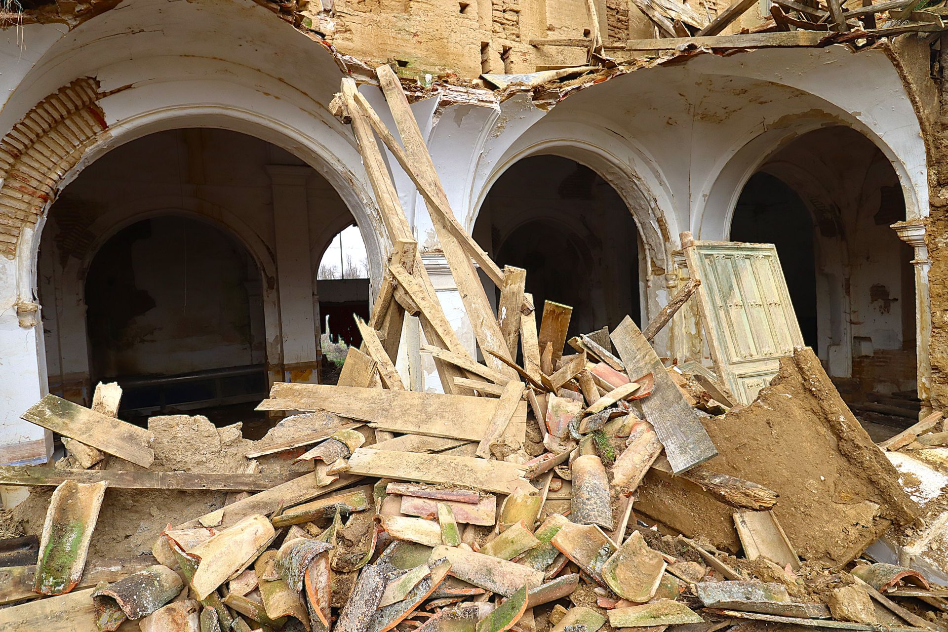 Las imágenes del derrumbe del convento de Cuenca de Campos