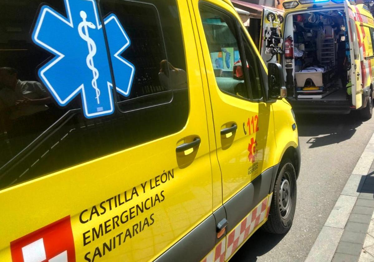 Imagen de archivo de intervención con ambulancias en Valladolid.