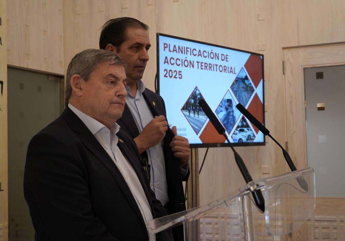 Basilio del Olmo y Benjamín Cerezo presetan la planificación de su área para 2025.