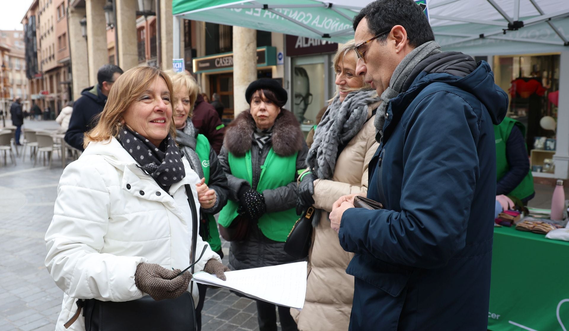 La Asociación Contra el Cáncer se viste de gala