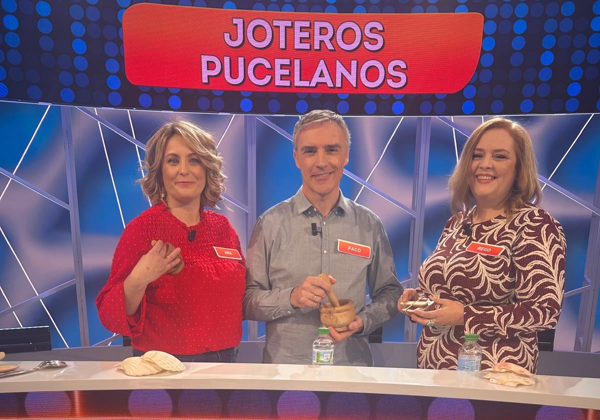 Ana, Paco y Bego, los joteros pucelanos, durante su paso por Reacción en Cadena.