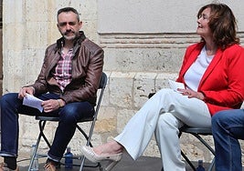 David Hierro y Sonia Lalanda, en un mitin de Vox en la plaza de San Francisco en marzo del año pasado.