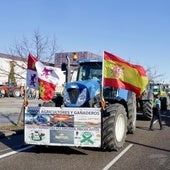 La tractorada en Las Cortes deja un carril cortado en la avenida de Salamanca