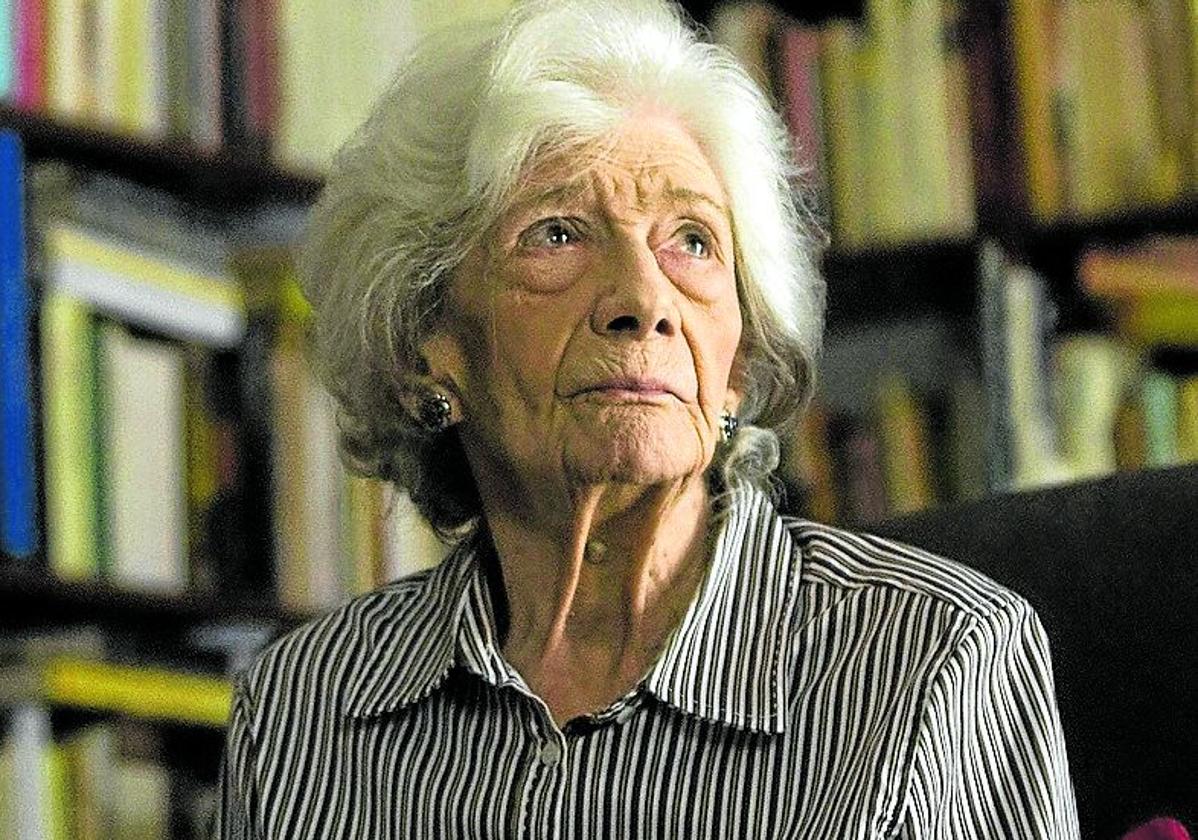 La escritora Ana María Matute.