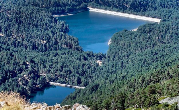 Vista aérea de las presas de El Espinar en primer lugar y de El Tejo.