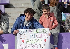 Aficionados en la grada en el partido del Real Valladolid-Sevilla