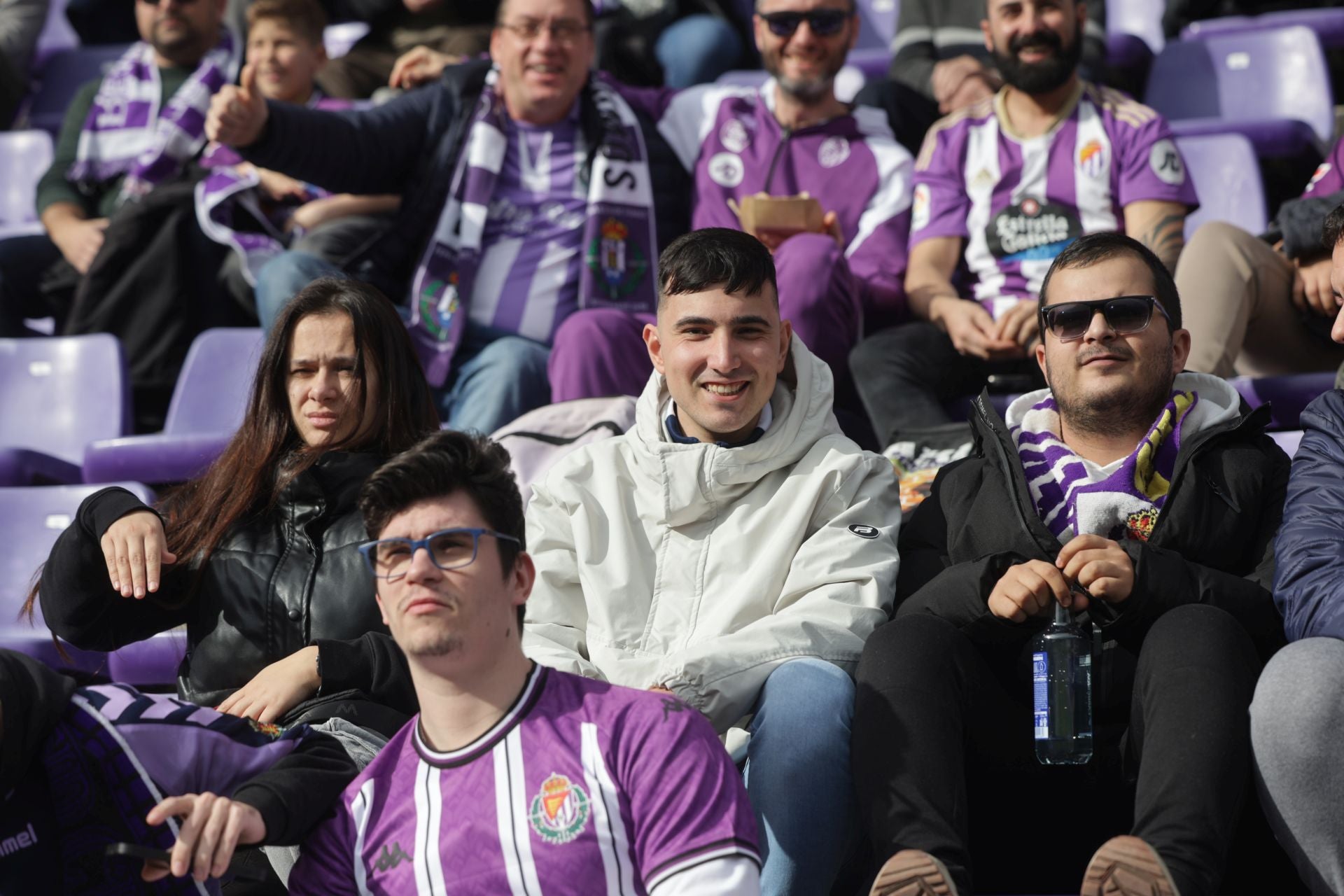 Búscate en la grada del Real Valladolid-Sevilla 1 de 2