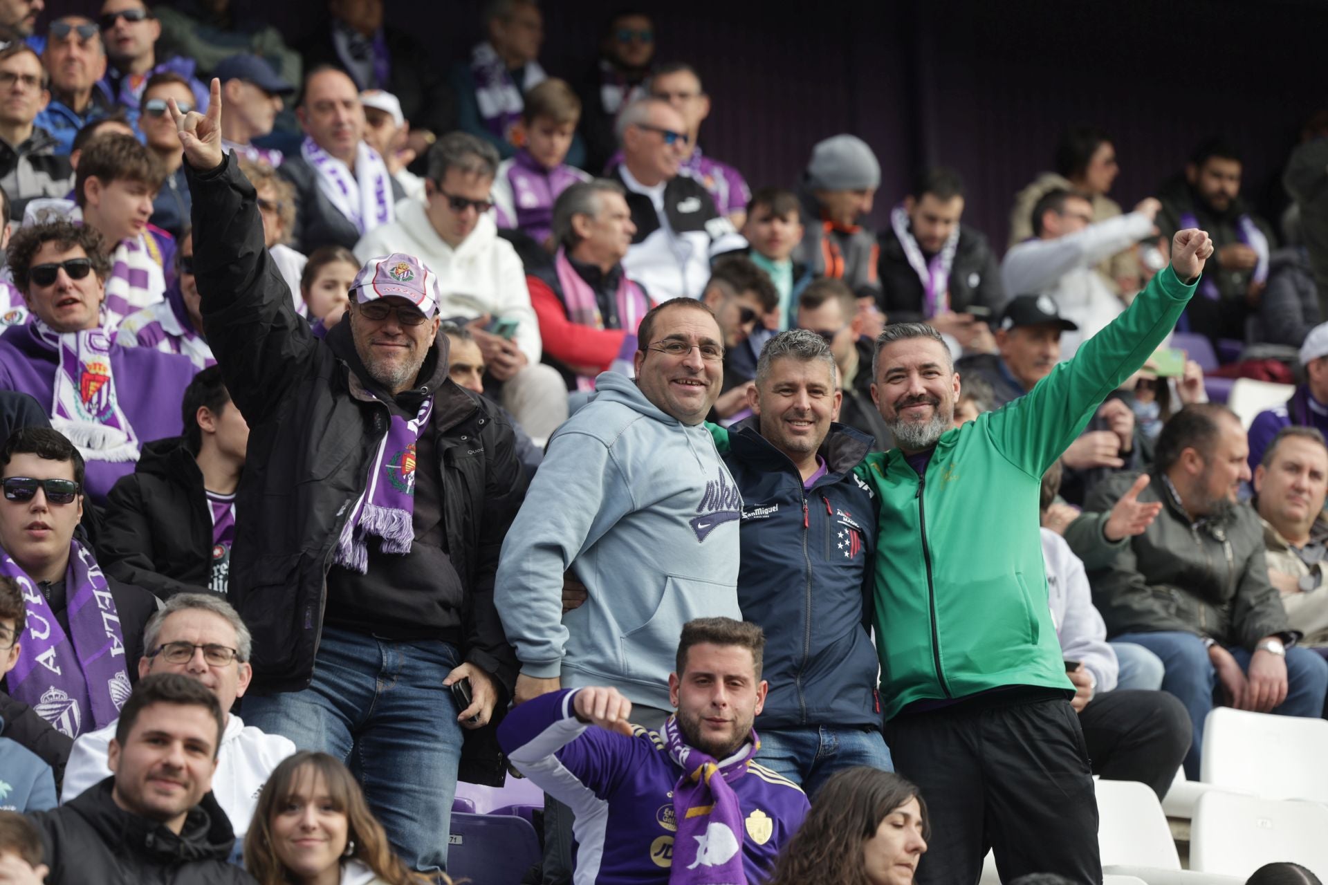 Búscate en la grada del Real Valladolid-Sevilla 2 de 2