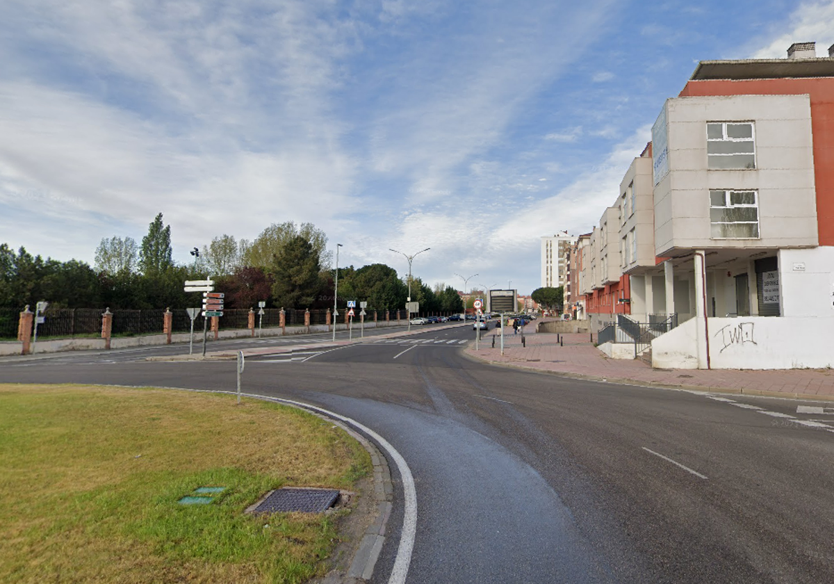 Intersección entre la avenida de las Salidas y Prado Boyal, en Laguna de Duero.