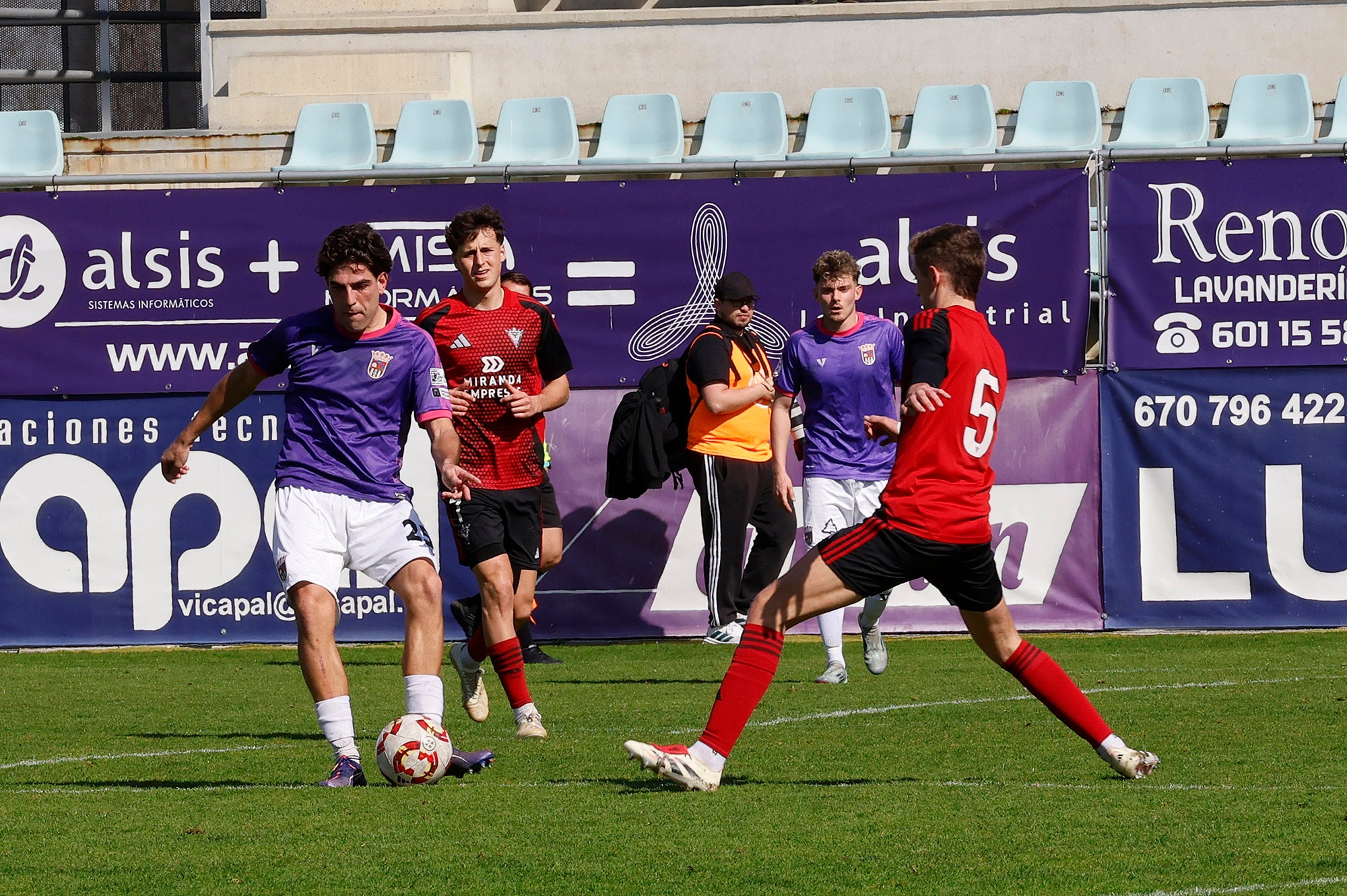 El Palencia CF cae en el estreno de Miñambres