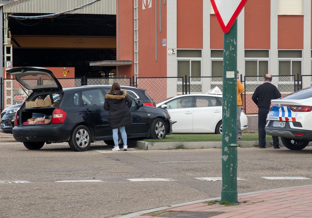 Nueva colisión por alcance en una de las rotondas más peligrosas de Argales